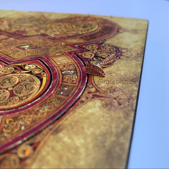 🌿🆕 Boho Rose Gold Palm Frond Studs - Picture 6 of 7